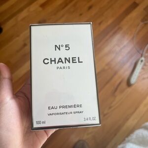 **SOLD ON ANOTHER PLATFORM DO NOT BUY** CHANEL Eau de Parfum Spray NWT
